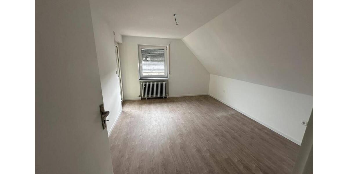 Dachgeschoßwohnung Nordheim - 3 Zimmer, 60 m&sup2;, 800&euro; | Angebot:25809991