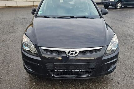 Hyundai i30 207.000 km 2.550 &euro; Kürnbach 75057