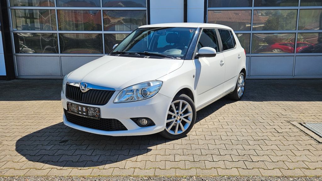 Skoda Fabia 93.000 km 7.900 &euro; Untergruppenbach 74199