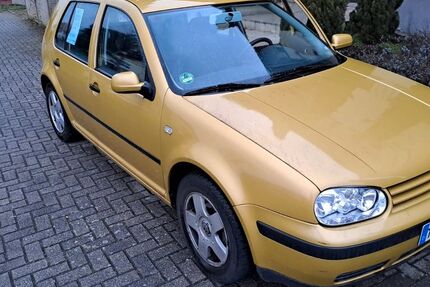 VW Golf 133.000 km 2.200 &euro; Karlsdorf 76689