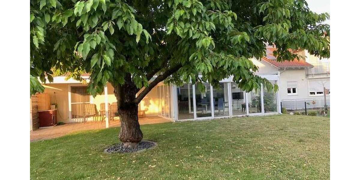 Etagenwohnung Bretten - 4.5 Zimmer, 130 m&sup2;, 1.160&euro; | Angebot:26732375