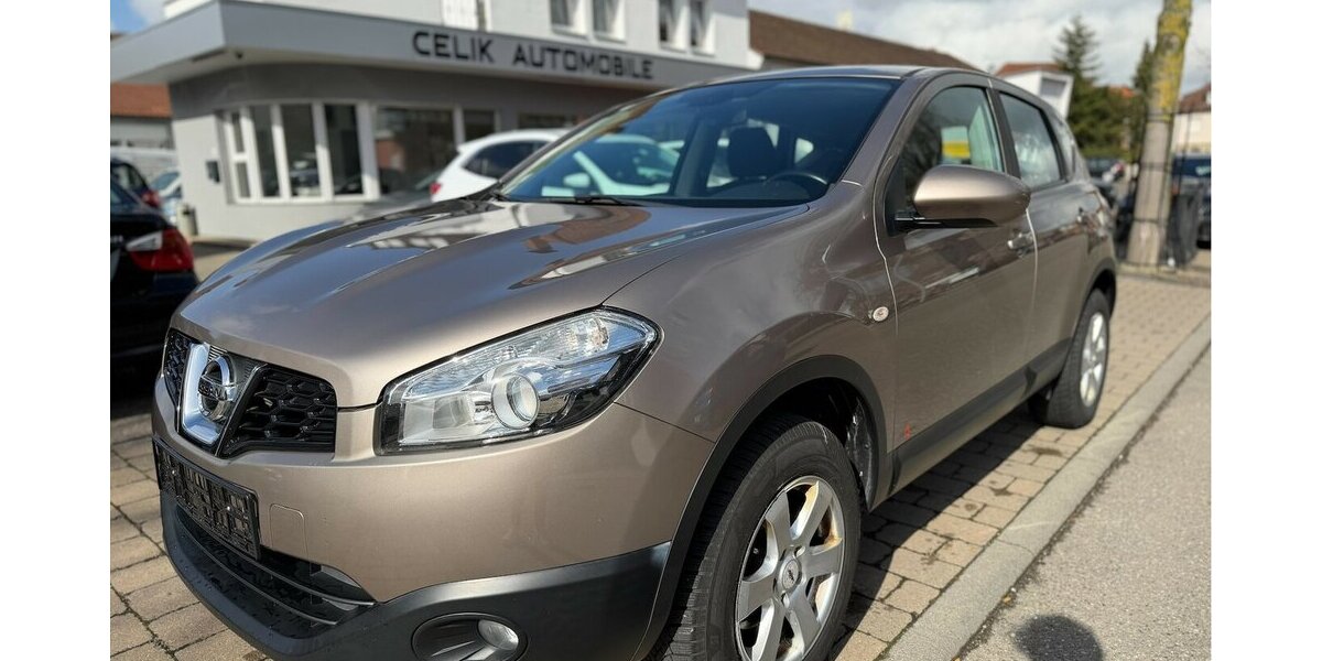 Nissan Qashqai Acenta 4X4 1. Hand AHK 100.000 km 7.990 &euro; Neckarsulm 74172