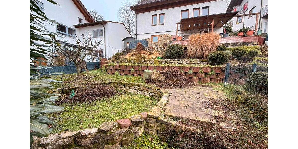 Einfamilienhaus Neckarbischofsheim - 5 Zimmer, 132 m&sup2;, 280.000&euro; | Angebot:27029069