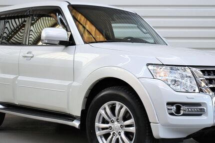Mitsubishi Pajero 82.000 km 34.890 &euro; Forst 76694