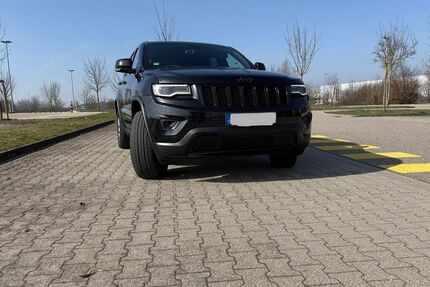 Jeep Grand Cherokee 249.000 km 15.700 &euro; Eppinge 75031