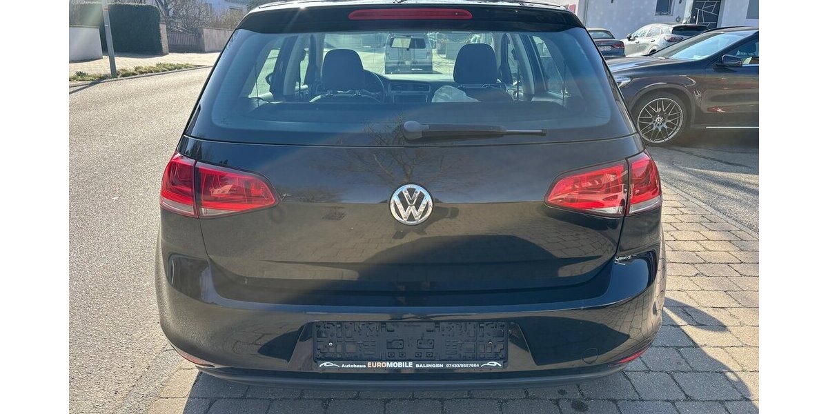 VW Golf VII Trendline BMT 142.000 km 6.990 &euro; Neckarsulm 74172