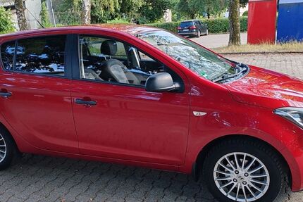 Hyundai i20 97.000 km 6.000 &euro; Kirchardt 74912