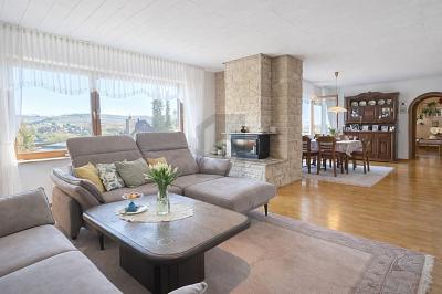 EXKLUSIVES WOHNEN IN ERHÖHTER AUSSICHTSLAGE - Haus Leingarten | Angebot:26760187