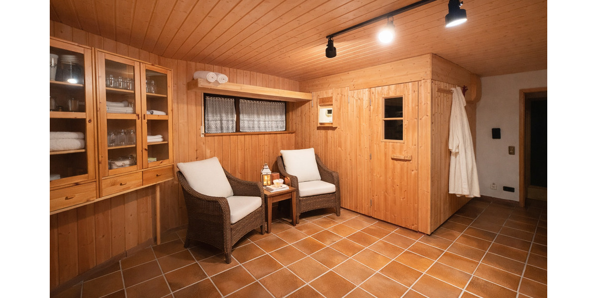 Einfamilienhaus Bretten Gölshausen - 7 Zimmer, 216 m&sup2;, 695.000&euro; | Angebot:25776304