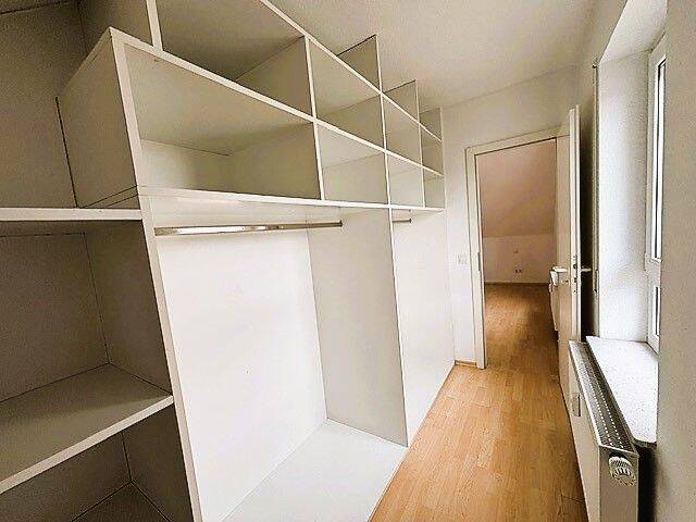 Etagenwohnung Neckarsulm Obereisesheim - 3 Zimmer, 101 m&sup2;, 1.100&euro; | Angebot:26657101