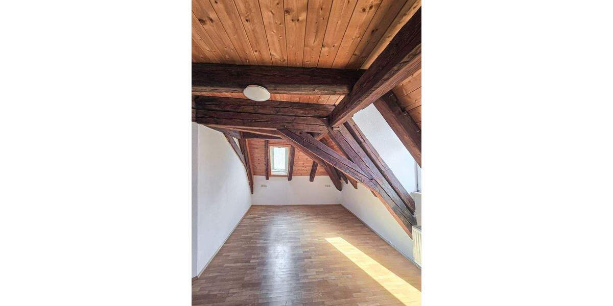 Etagenwohnung Brackenheim - 3 Zimmer, 87 m&sup2;, 260.000&euro; | Angebot:25660974
