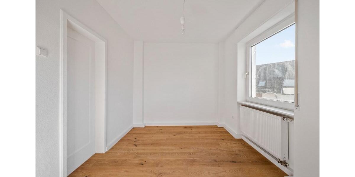 Dachgeschoßwohnung Heilbronn - 4 Zimmer, 89 m&sup2;, 1.160&euro; | Angebot:25883442