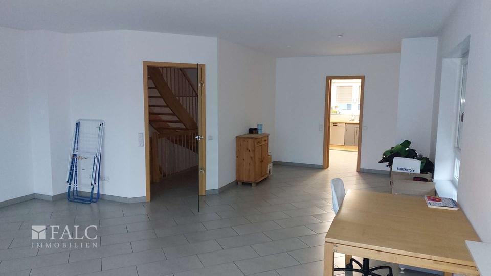 Doppelhaushälfte Dielheim - 6 Zimmer, 181 m&sup2;, 1.800&euro; | Angebot:25799397