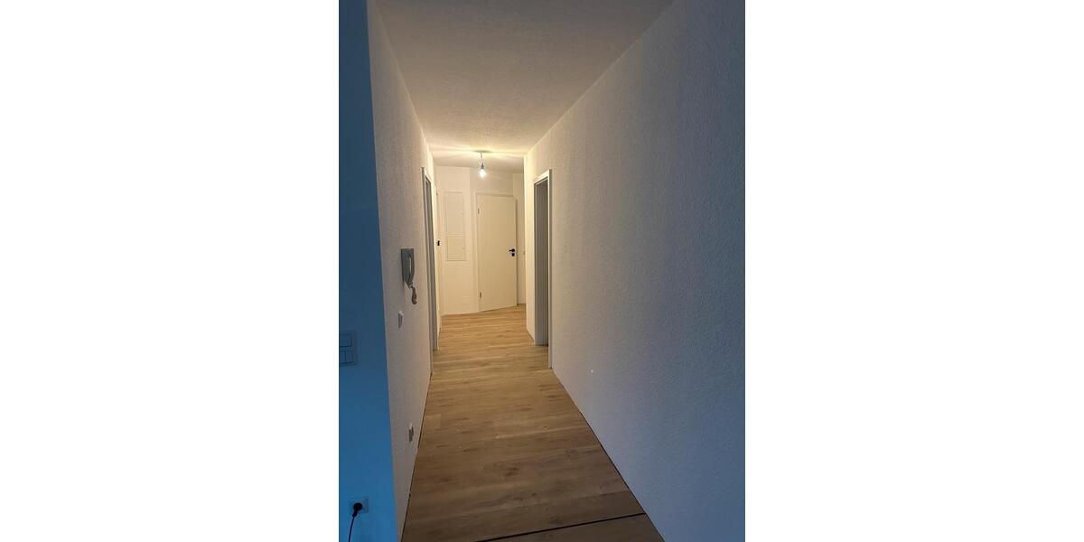 Etagenwohnung Kirchardt - 3 Zimmer, 90 m&sup2;, 980&euro; | Angebot:25350371