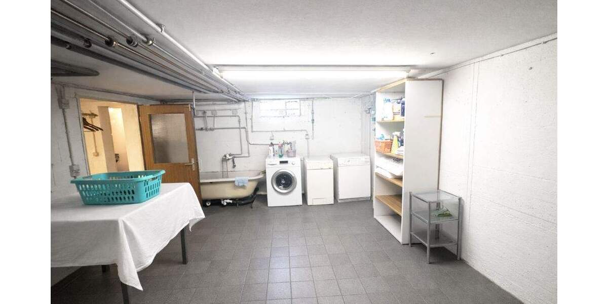 Einfamilienhaus Kirchardt - 7 Zimmer, 219 m&sup2;, 569.000&euro; | Angebot:25693235