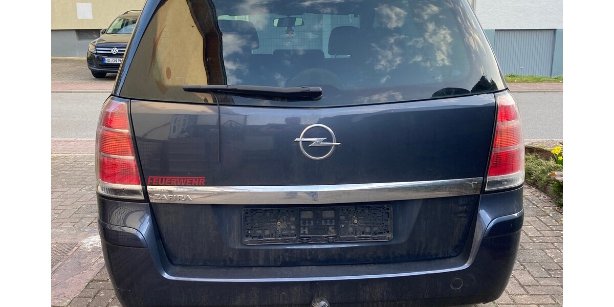 Opel Zafira B 240.607 km 1.250 &euro; Mauer 69256
