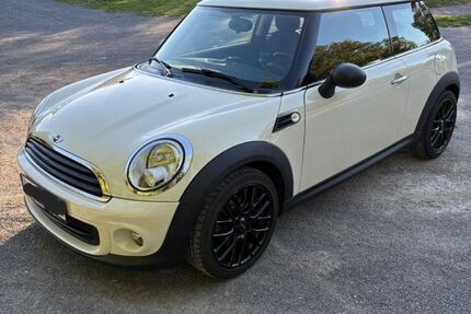 Mini ONE 118.000 km 6.490 &euro; Brackenheim 74336