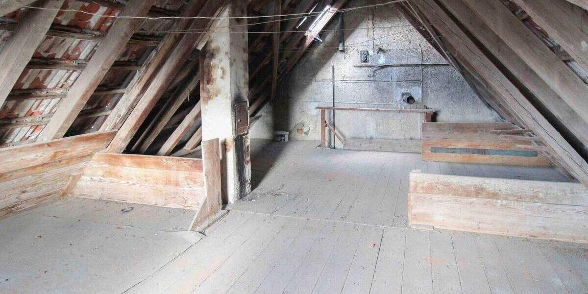 Einfamilienhaus Güglingen - 6 Zimmer, 149 m&sup2;, 299.000&euro; | Angebot:25749592