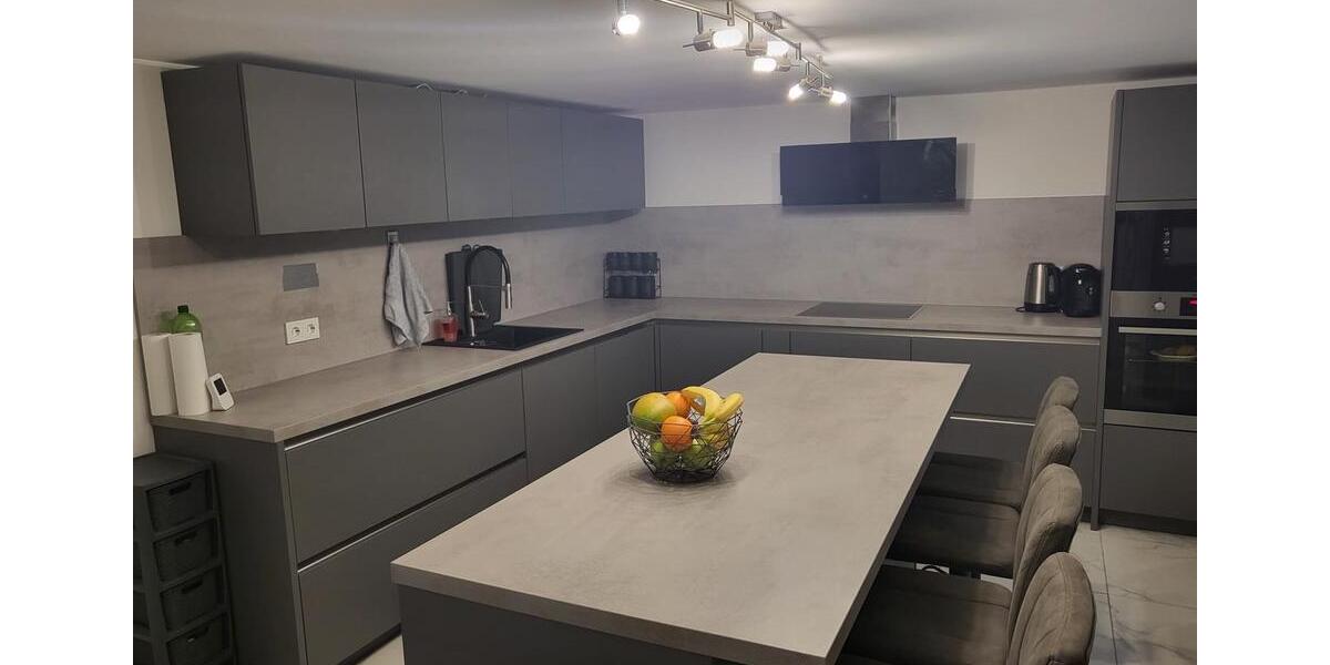 Etagenwohnung Lauffen am Neckar - 3 Zimmer, 100 m&sup2;, 1.200&euro; | Angebot:26538978