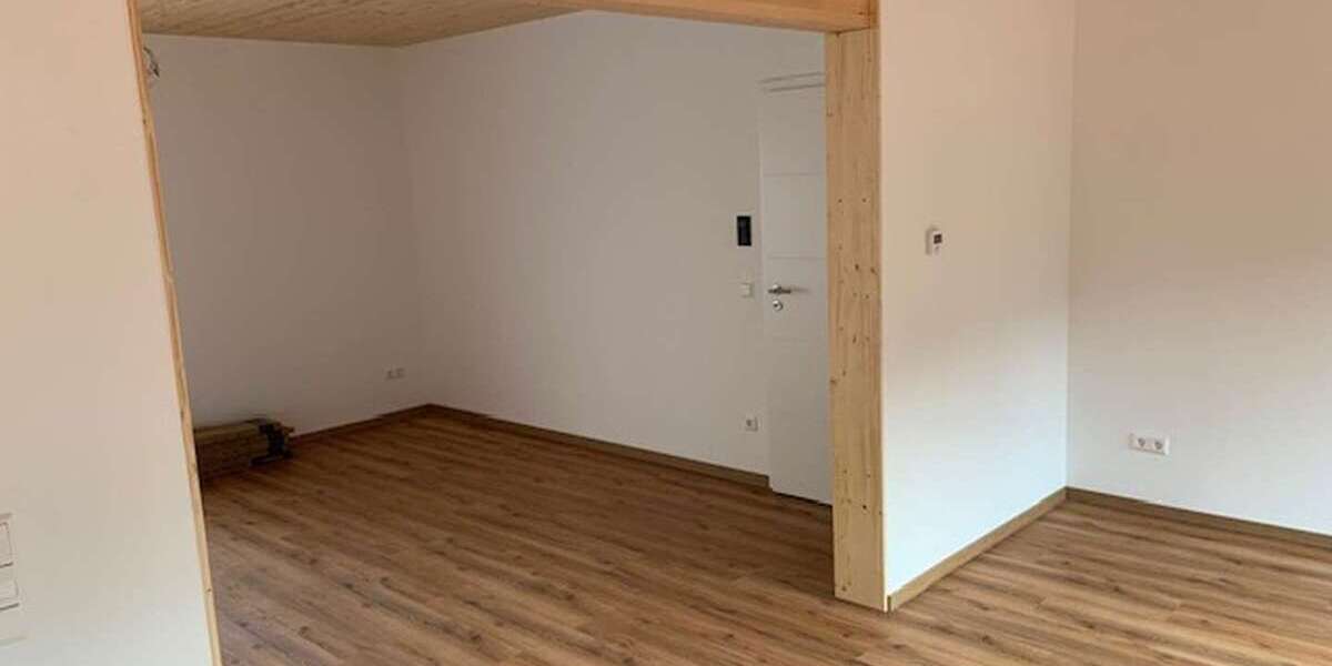 Einfamilienhaus Bretten - 6 Zimmer, 135 m&sup2;, 1.400&euro; | Angebot:27336148