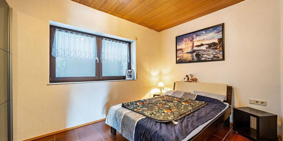 Einfamilienhaus Sinsheim Steinsfurt - 6 Zimmer, 241 m&sup2;, 639.000&euro; | Angebot:25997189