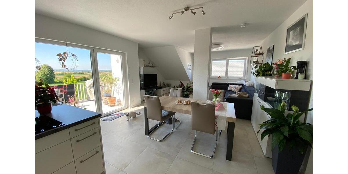 Dachgeschoßwohnung Bad Wimpfen - 3 Zimmer, 115 m&sup2;, 1.490&euro; | Angebot:25879371