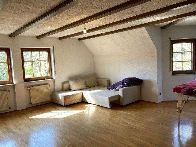 Etagenwohnung Mühlhausen - 3 Zimmer, 130 m&sup2;, 1.066&euro; | Angebot:25661069