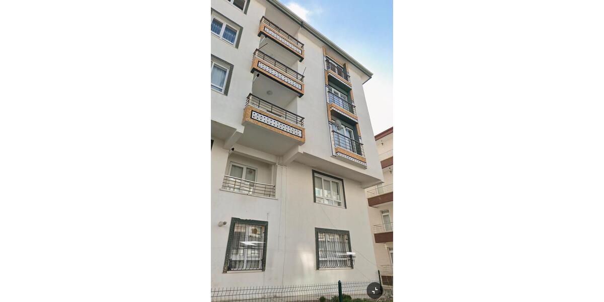 Etagenwohnung Kirchheim am Neckar - 4 Zimmer, 145 m&sup2;, 90.000&euro; | Angebot:25986533