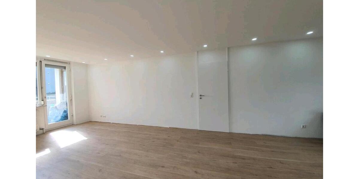 Etagenwohnung Neckarsulm - 4 Zimmer, 98 m&sup2;, 1.400&euro; | Angebot:25875369