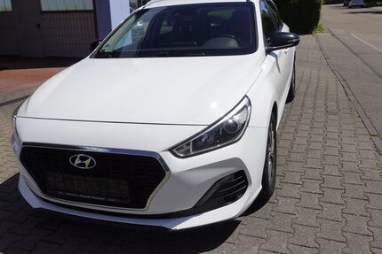 Hyundai i30 251.687 km 7.900 &euro; Talheim 74388