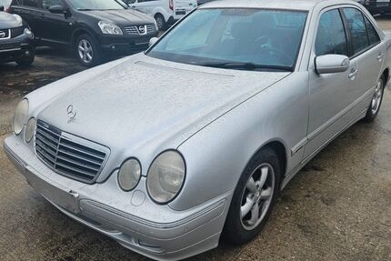 Mercedes-Benz E 200 202.000 km 3.800 &euro; Bruchsal 76646
