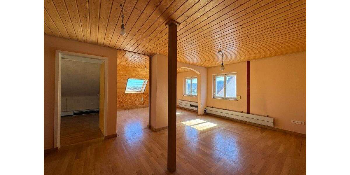 Mehrfamilienhaus, Wohnhaus Mühlacker Mühlhausen - 6 Zimmer, 148 m&sup2;, 278.500&euro; | Angebot:25695920