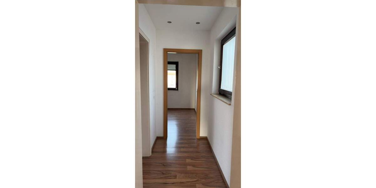 Doppelhaushälfte Neckarsulm - 8 Zimmer, 170 m&sup2;, 370.000&euro; | Angebot:25774647