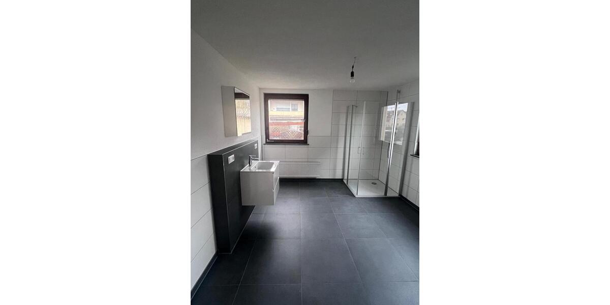 Erdgeschoßwohnung Bad Friedrichshall - 2 Zimmer, 90 m&sup2;, 1.100&euro; | Angebot:25056476