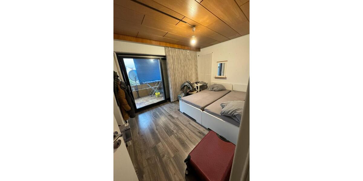 Etagenwohnung Heilbronn - 10 Zimmer, 250 m&sup2;, 3.000&euro; | Angebot:25325027