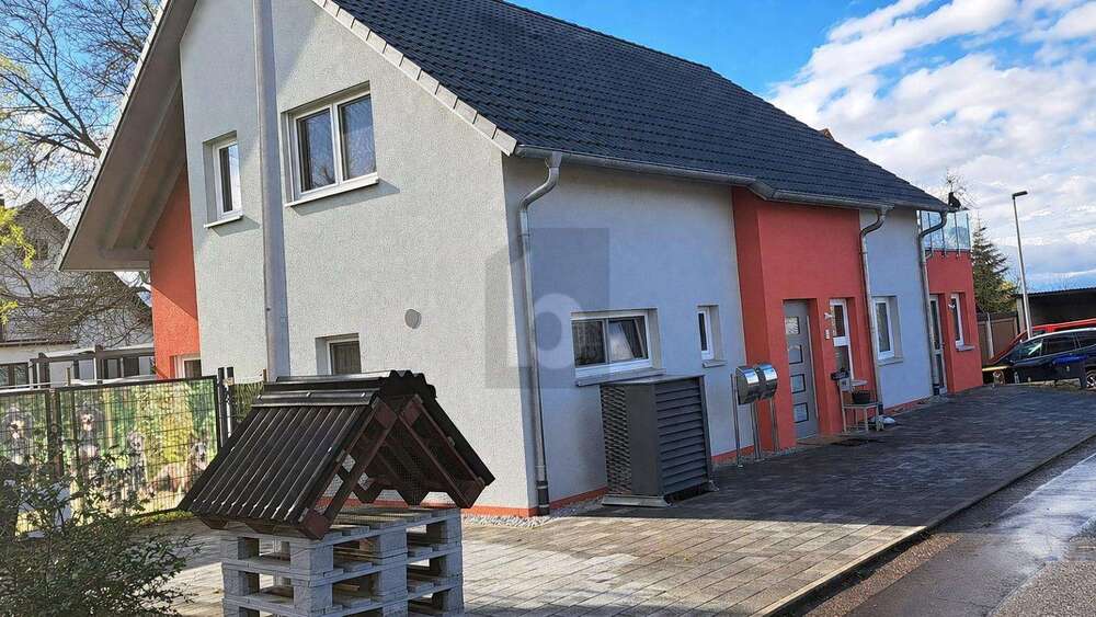 Einfamilienhaus Neckarwestheim - 7 Zimmer, 176 m&sup2;, 799.000&euro; | Angebot:25944389