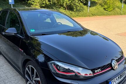 VW Golf 97.000 km 21.800 &euro; Vaihingen an der Enz 71665