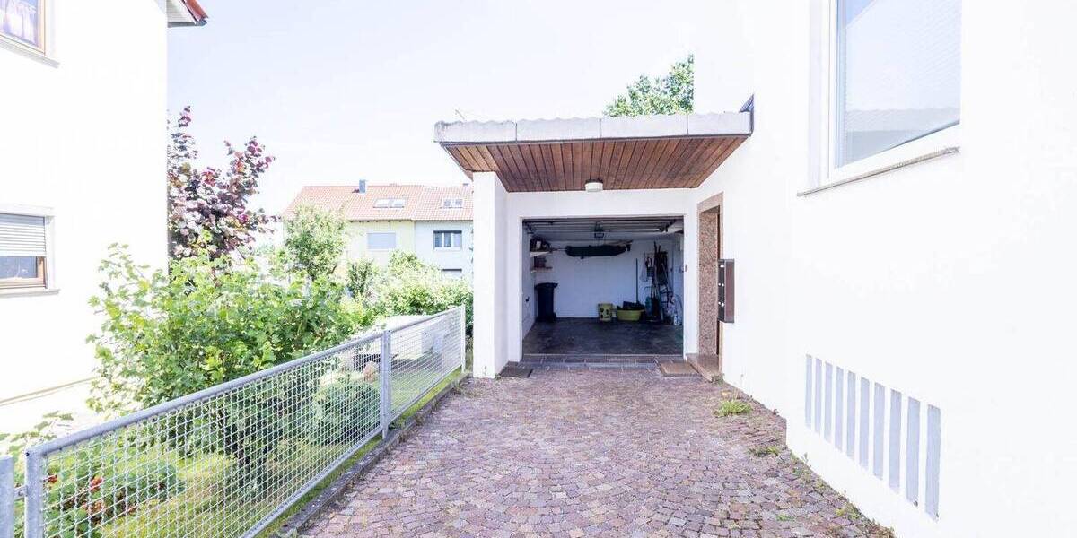 Mehrfamilienhaus, Wohnhaus Bietigheim-Bissingen Bietigheim - 9 Zimmer, 242 m&sup2;, 1.095.000&euro; | Angebot:25728651