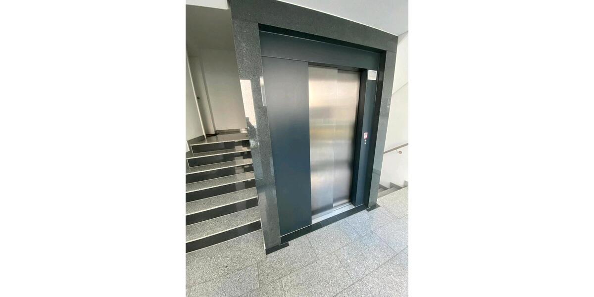 Mehrfamilienhaus, Wohnhaus Karlsdorf-Neuthard Neuthard - 15.5 Zimmer, 651 m&sup2;, 12.345&euro; | Angebot:25937019