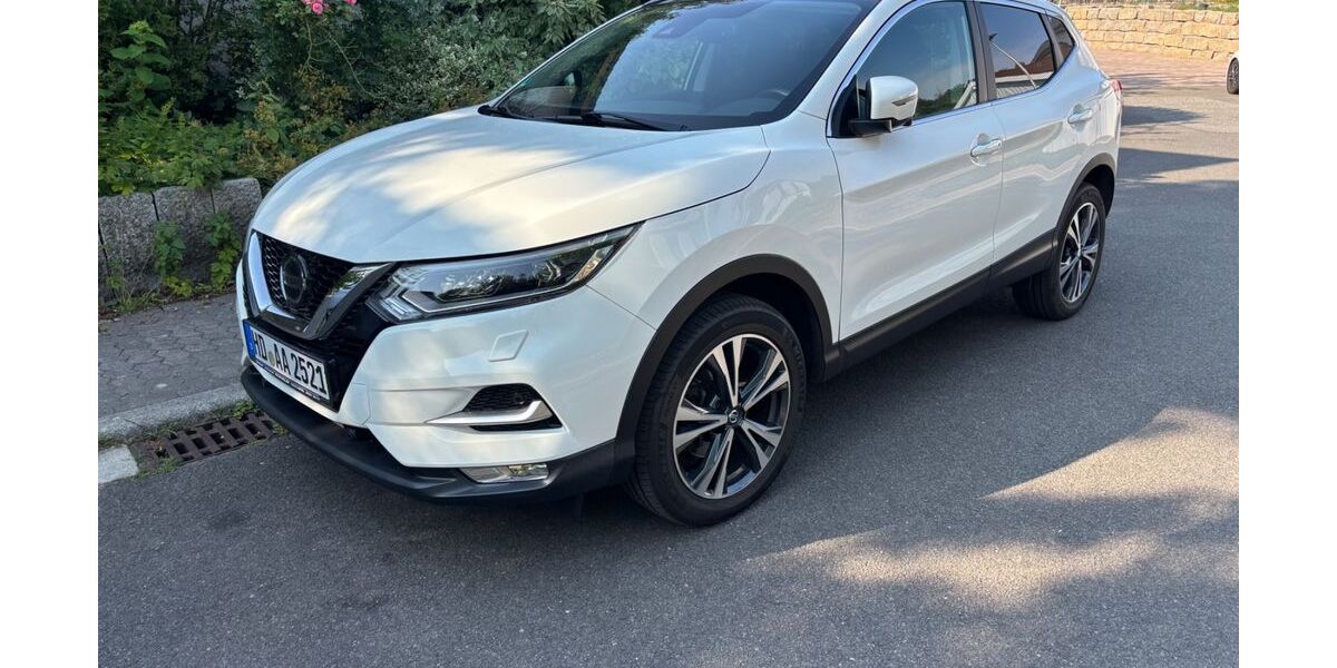Nissan Qashqai 73.000 km 15.700 &euro; Gaiberg 69251
