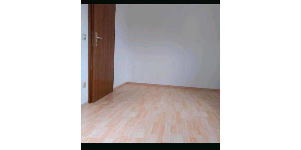 Dachgeschoßwohnung Niefern-Öschelbronn Öschelbronn - 1 Zimmer, 980&euro; | Angebot:23593600