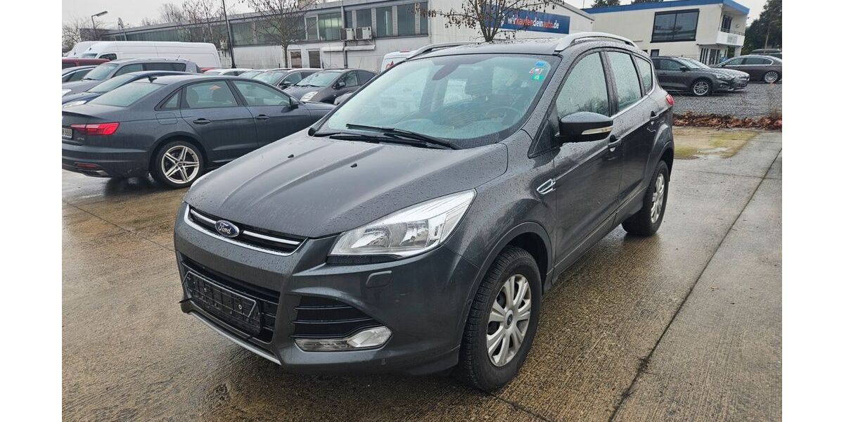 Ford Kuga 139.000 km 8.900 &euro; Bruchsal 76646