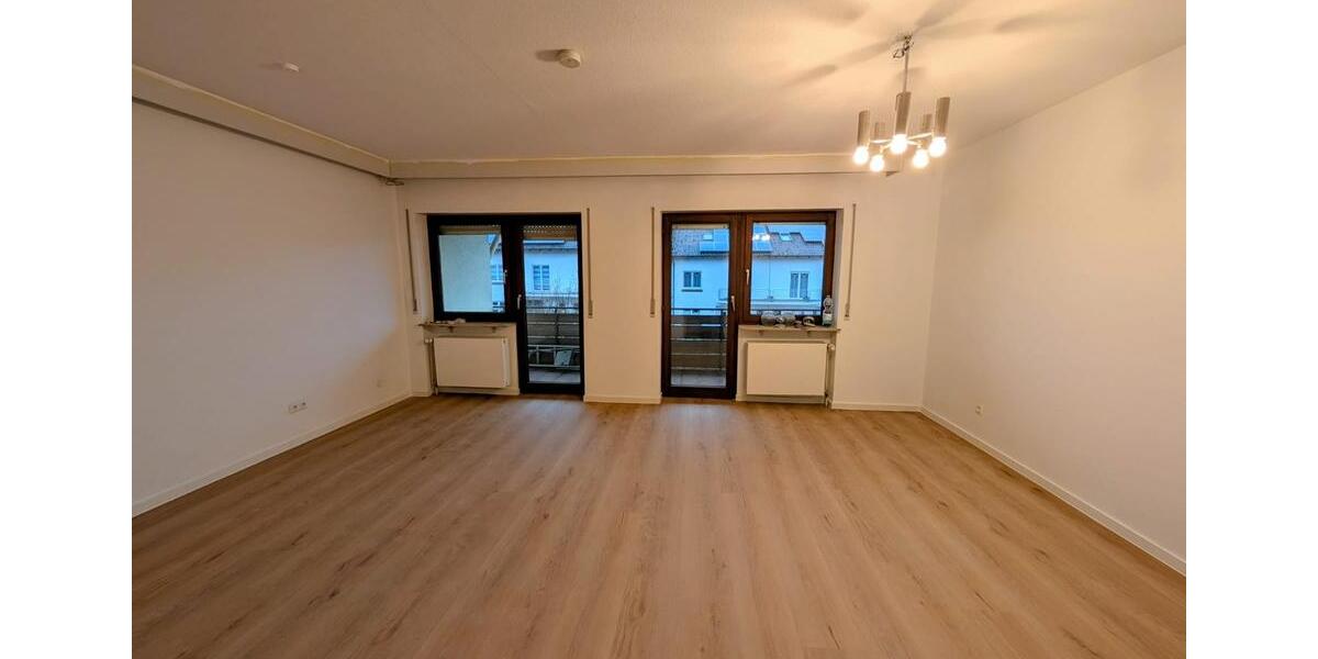 Reihenhaus Bruchsal - 5 Zimmer, 180 m&sup2;, 1.700&euro; | Angebot:25309753