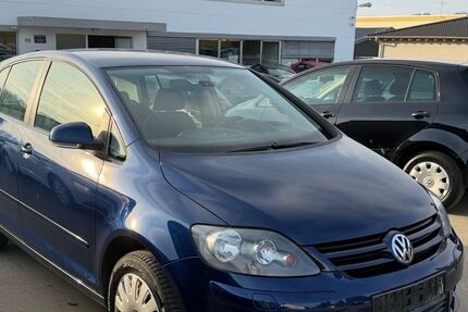 VW Golf 153.000 km 3.999 &euro; Gundelsheim 74831