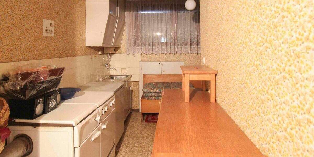 Einfamilienhaus Güglingen - 6 Zimmer, 149 m&sup2;, 299.000&euro; | Angebot:25749592