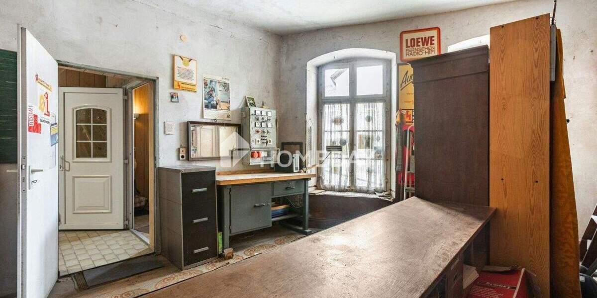 Doppelhaushälfte Kraichtal-Gochsheim Gochsheim - 7 Zimmer, 270 m&sup2;, 149.000&euro; | Angebot:25696798