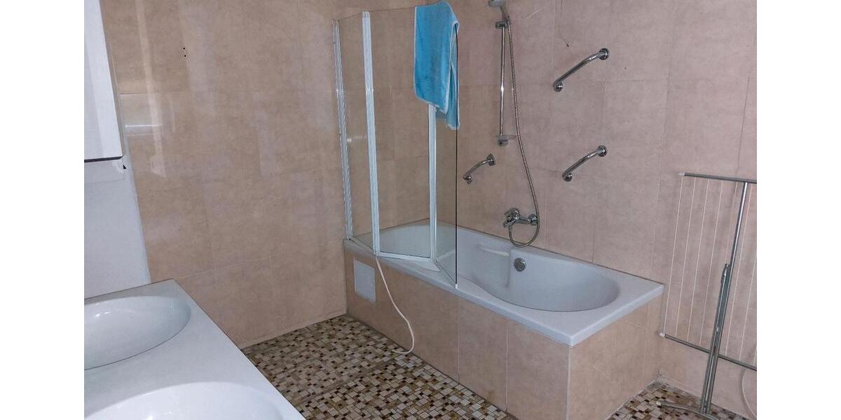 Einfamilienhaus Vaihingen an der Enz - 4 Zimmer, 118 m&sup2;, 250.000&euro; | Angebot:24878802