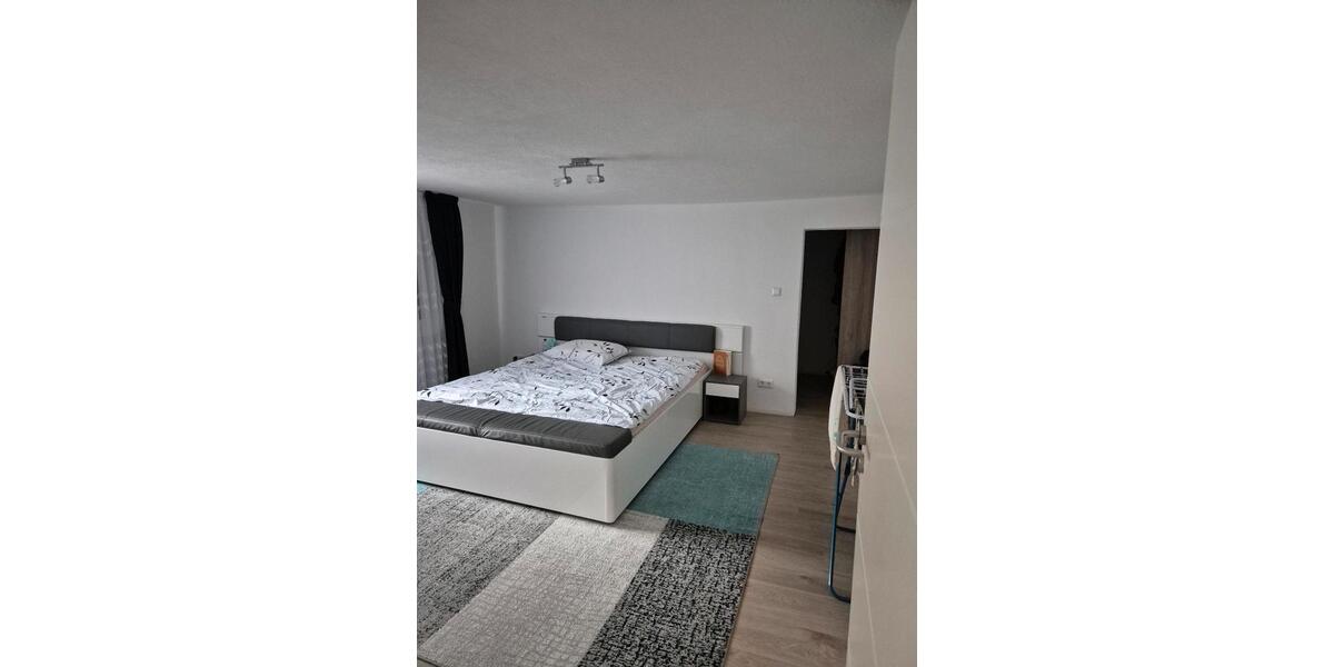 Einfamilienhaus Illingen - 9 Zimmer, 200 m&sup2;, 485.000&euro; | Angebot:25753863