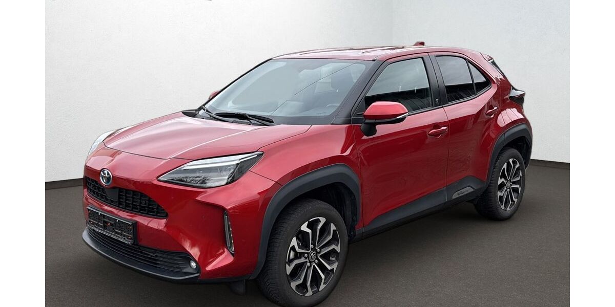 Toyota Yaris 38.000 km 23.490 &euro; Bretten-Neibsheim 75015