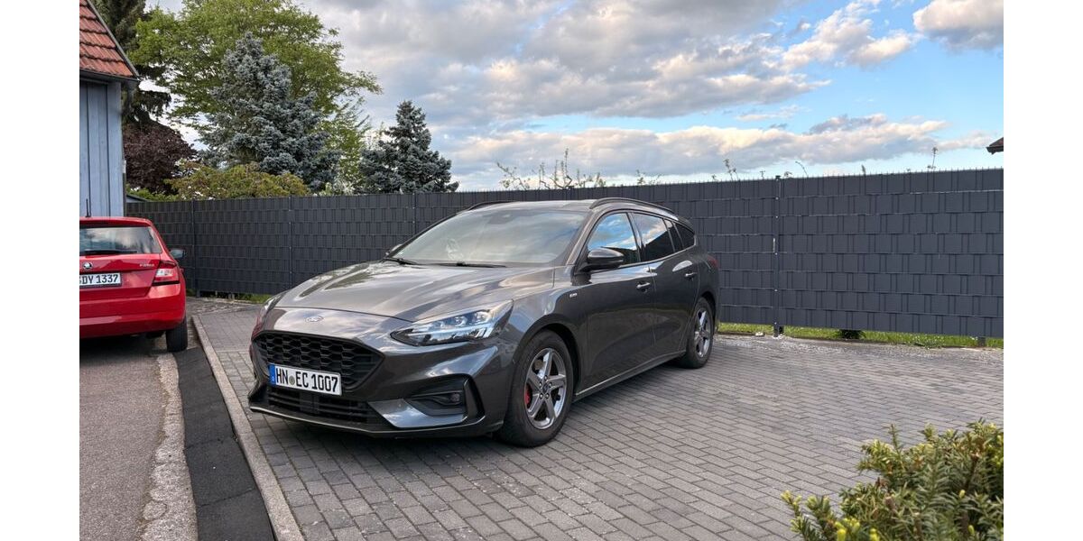 Ford Focus 127.000 km 14.500 &euro; Lauffen Am Neckar 74348